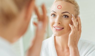 Почему для молодости лица и самочувствия важно расслаблять лоб и как это можно сделать