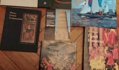 Как продавать и искать книги на авито?