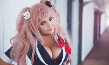 Косплеерши и мир игр. Кто они?