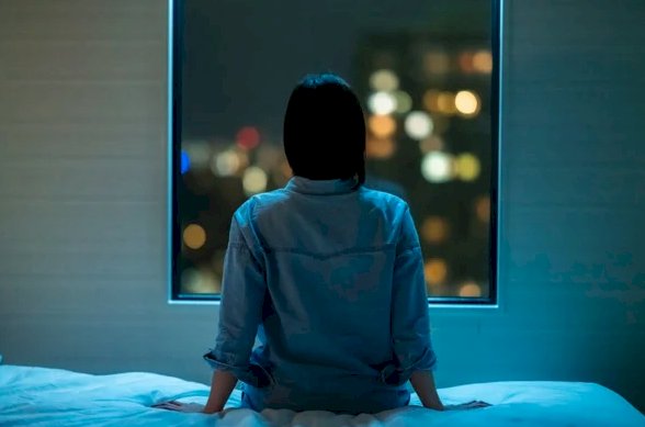 Влияние лишения сна на депрессию: Новые исследования раскрывают ключевые механизмы.
