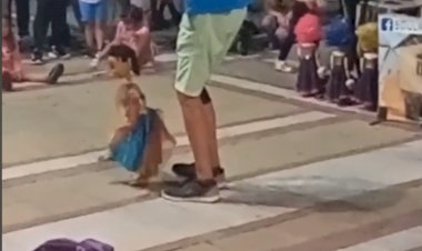 Восточные танцы от уличной куклы-марионетки, которой управляет кукловод