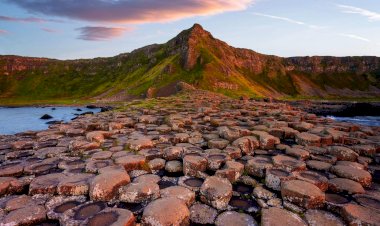 Где находятся Мостовая Гигантов и Грот Фингала? Как и когда они появились