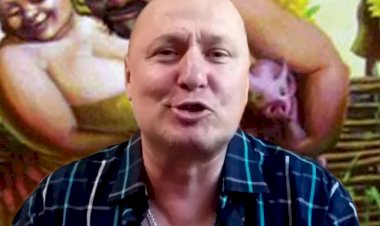 Анекдот про Ку́ма и Куму́