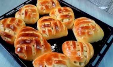 Соблазнительные пышные булочки с яблочным наслаждением: легендарный рецепт, который покорит ваш стол