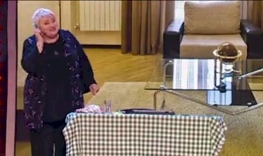 Сын звонит маме.Смешное видео