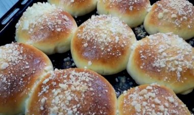 Молочные булочки. Они такие вкусные, я делаю их минимум 3 раза в неделю