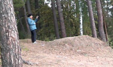 Светлым ласковым днём поёт Александр Гами