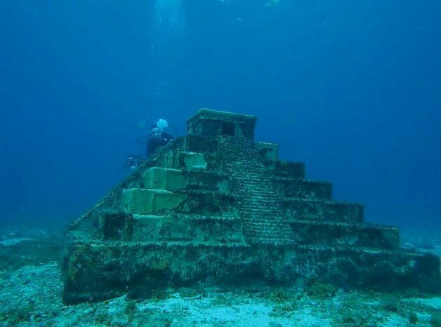 Тайны подводных пирамид озера Рок. Кто мог их построить?