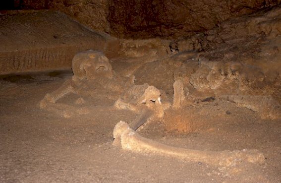 Тысячелетний артефакт: навечно оставшаяся под землей "Хрустальная девушка"