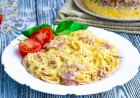 Паста карбонара с беконом и сливками классическая