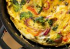 Фриттата с брокколи и сладким перцем