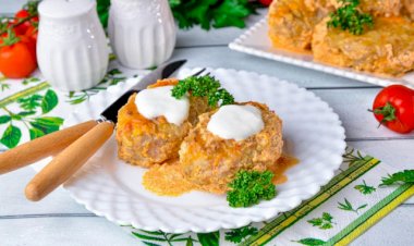 Ленивые голубцы с рисом капустой и куриным фаршем