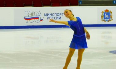 Лучшие выступления девушек на 5-м этапе Гран-при России по фигурному катанию