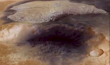 Марс. Кратер Беккерель