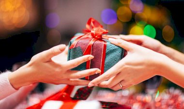 Открываем подарки