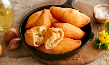 А у нас пирожки)