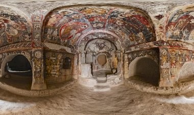 Лунные пейзажи и необычные церкви в пещерах Каппадокии. Странное и притягательное место