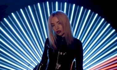 Ava Max - My Oh My (Official Video)