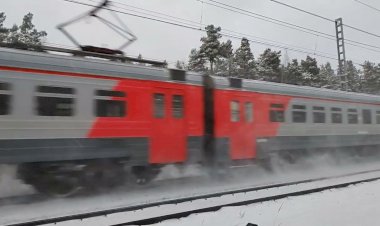 "Вихри снега поднимая" Электропоезд ЭД4М из Владимира