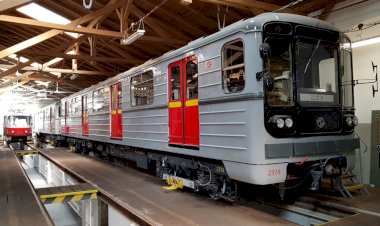 Метро Праги. Номерной 81-717/714.1