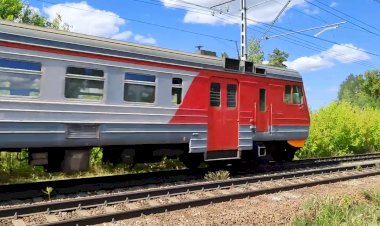 Электропоезд ЭД4М-0304 следует резервом без пассажиров