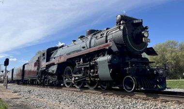 Паровоз Канадская Императрица 2816 в Монтесуме