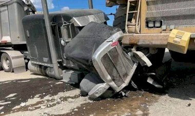 Никогда не стойте на пути у БЕЛАЗА... Он вас раздавит и не заметит даже