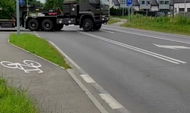 Гаубицы "КРАБ" на учения везут