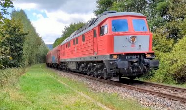 Бад-Зальцунген, Тепловоз ТЭ109 со сборным грузовым поездом