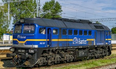 "Машка с тремя вагонами" Тепловоз М62-1207 с тремя товарными вагонами