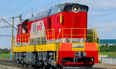 Быстро промчался, Тепловоз ЧМЭ3 резервом на Александров