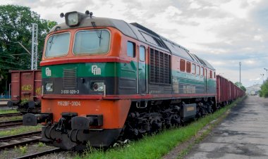 "Гагарин" Тепловоз M62BF-3104 с полувагонами