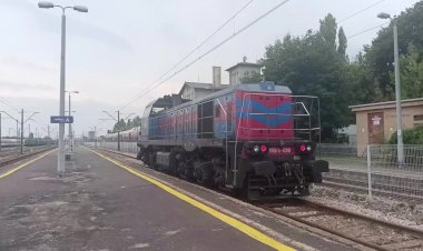 Старый ТЭМ2 после капитального фейслифтинга