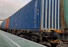 Контейнерный поезд, под электровозом Сименс