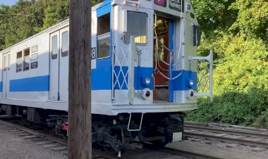 Музейный вагон R-17 из Нью-Йоркского метро