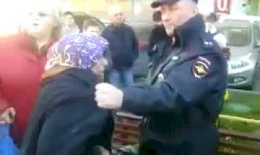 Старушка  на паперти больше враг чем настоящий нарушитель