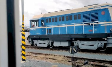 Сплотка Тепловозов ЧМЭ2 на станции