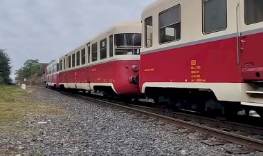 Тепловозы ЧМЭ2 параллельное движение