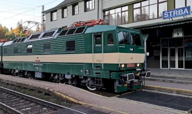 Ретро электровоз из Чехословакии E479.1001/1002