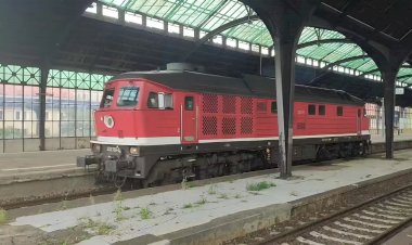 Германия, Тепловоз ТЭ109 едет резервом без поезда