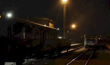 Ночь на Станции, ЧМЭ2 и Танк-Паровоз с Ретро Поездом