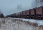 ЖЕЛЕЗНАЯ ДОРОГА. Поезд едет Сквозь Метель и пургу в Канаде