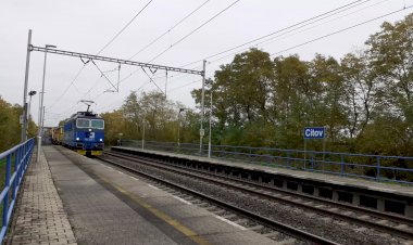 Электровоз Шкода с Выправочной подбивачной машинами