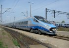 Скоростной поезд Пендолино. в окрестностях Варшавы