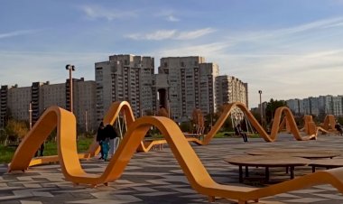 Новый парк в Санкт-Петербурге в видом на Финский залив