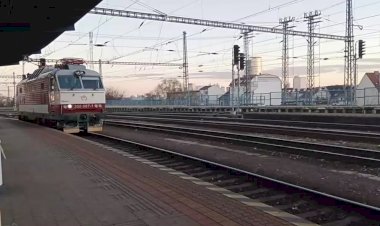 Электровоз Шкода, Прицепка локомотива к составу поезда