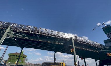 Эстакада Нью-Йоркского метро, поезд до Бруклинского моста