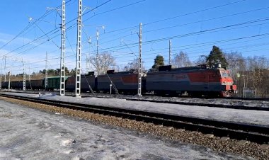 Орехово-Зуево, Электровоз ВЛ11М-444/447 с грузовым поездом