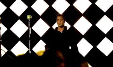 Ricky Martin - Livin' La Vida Loca