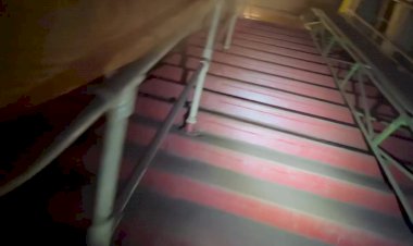 Нью-Йорк, вестибюль закрытой станции, превращённый в склад